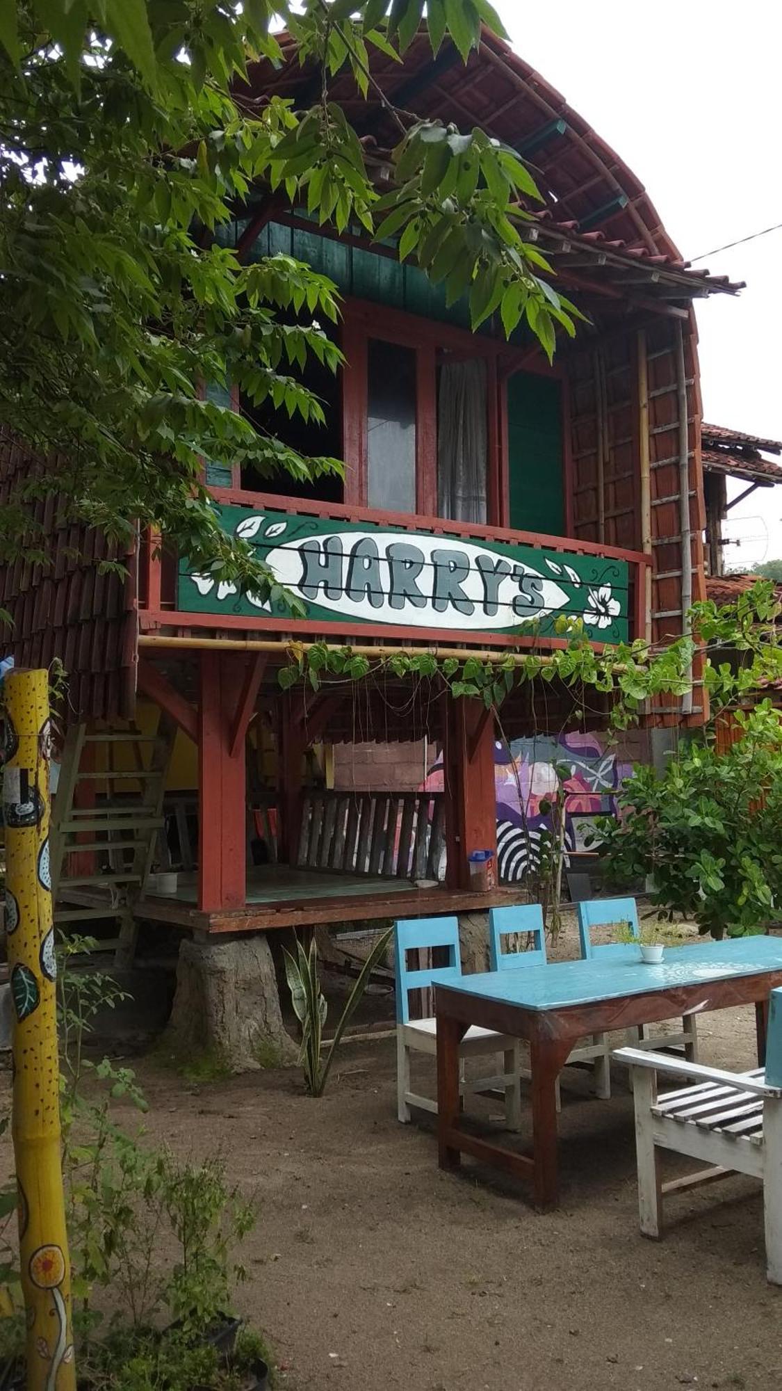 Harry'S Ocean House Watukarung Homestay Kalak Zimmer foto
